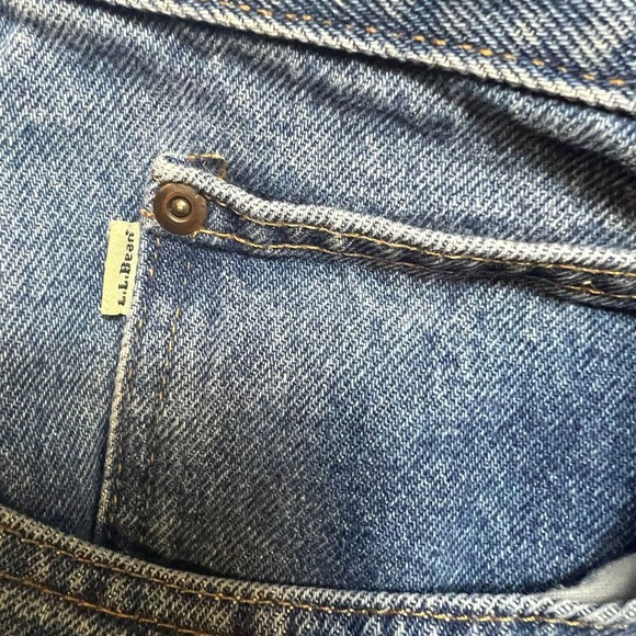 LL Bean Jeans Men's 36 x 34 Classic Fit Straight Leg Stonewashed Denim - Picture 6 of 11